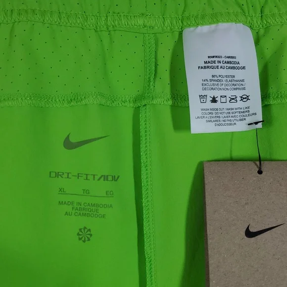 Nike Tennis - Court Rafa Straight-Leg Dri-FIT ADV Tennis Shorts - Green - Picture 16 of 16